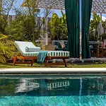 The Xon Hotell *