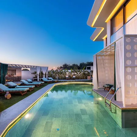 The Xon * Cesme